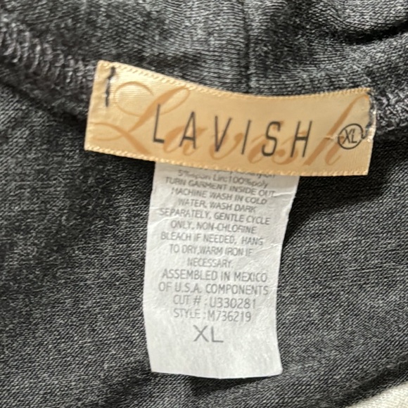 Lavish XL one piece Lace Top with attached open cardigan - Picture 8 of 12